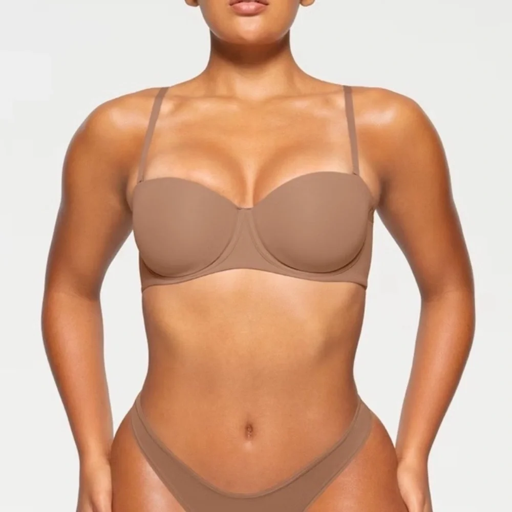 Skims | Fits Everybody Strapless sienna Bra NWT BA-BAN-3151. 36B #B5